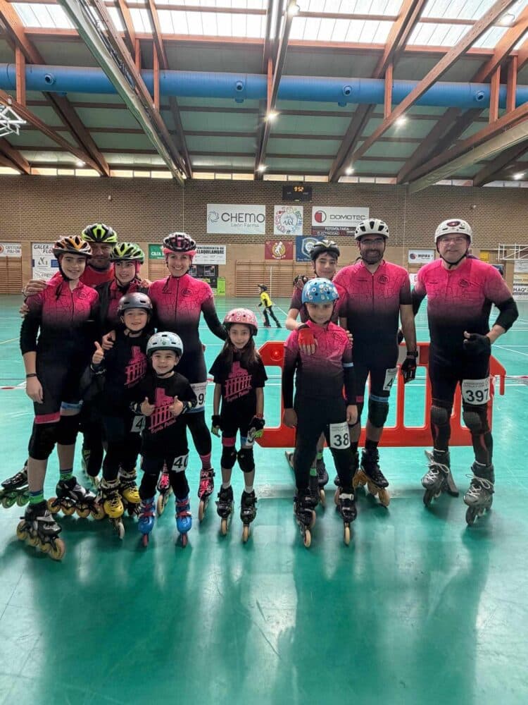 Integrantes del CD Segovia Patina en León./ SEGOVIA PATINA