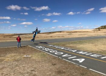 Iniciando el vuelo en la pista segoviana./ IMDSG