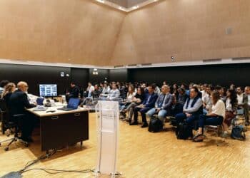 Una jornada en el Salón de Grado del Campus María Zambrano. / UVA