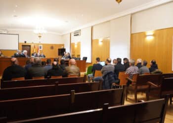 Sesión del juicio contra trabajadores de la funeraria El Salvador por veinte años de estafas con los ataúdes. / Leticia Pérez