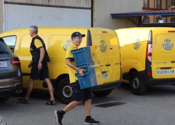 El solicitante tiene de plazo hasta el miércoles, 11 de marzo, para entregar su voto en cualquier oficina de Correos. / Brágimo