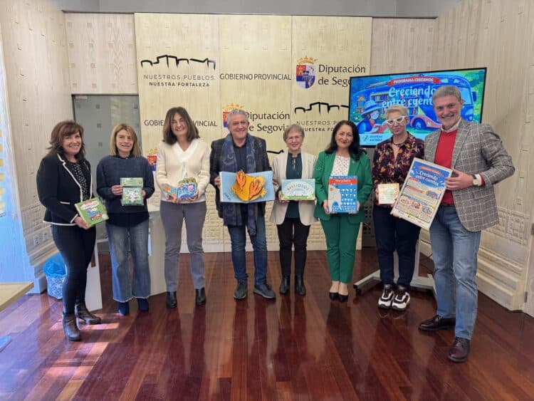 Presentación de la iniciativa ‘Creciendo entre Cuentos’ / DIPUTACIÓN