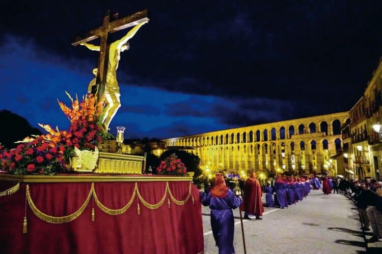 Cofrades del Cristo de San Marcos. / EA