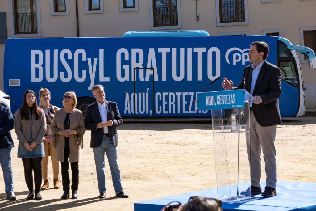 Mañueco reivindica una campaña “de certezas” alejada del “ruido” 2 260301 Clausura Acto Presentacion PP Hector Criado 18