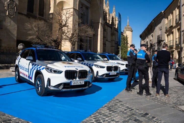 Los nuevos coches de la Policía Local presentados el jueves. / Héctor Criado