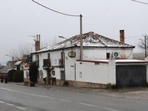Varios restaurantes y bares pueblan las calles principales de Hontoria.