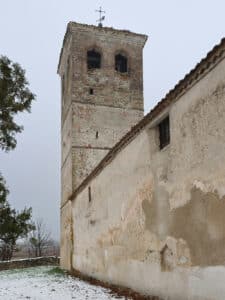 Campanario de la iglesia de San Vicente Mártir.