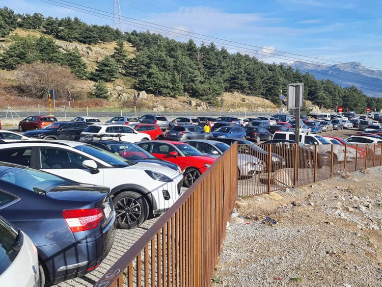 Foto de archivo. Aparcamiento del Alto del León. / EL ADELANTADO