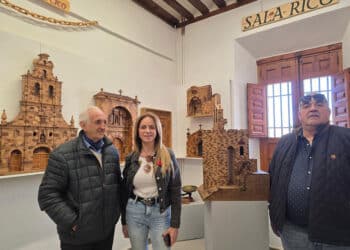 Silvia Clemente, junto a José Miguel Gil. / NUEVE CYL