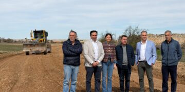 Visita a las obras de la concentración parcelaria de Valtiendas / JCYL