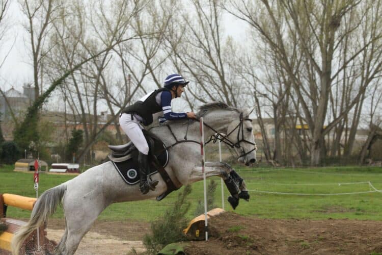Benjamin Massie, ganador del CCI 4 Estrellas, montando a ‘Guess Star’ durante el Concurso Completo en el Centro Ecuestre de Castilla y León, en Segovia./FHCYL