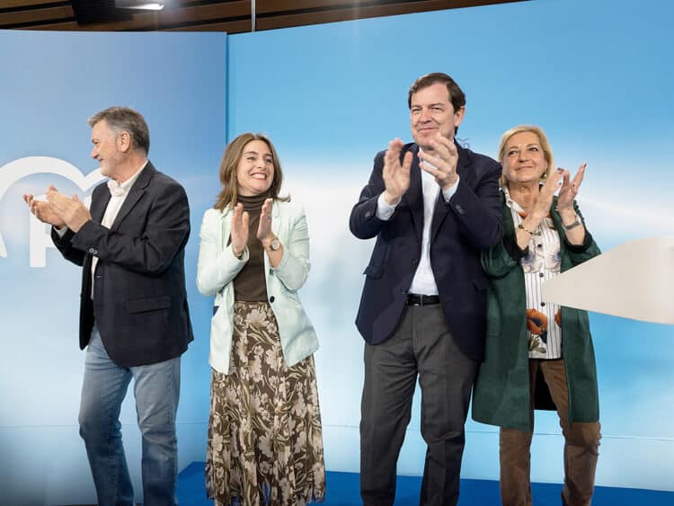 Francisco Vázquez, Elisabet Lázaro, Alfonso Fernández Mañueco y Paloma Sanz. / HÉCTOR CRIADO