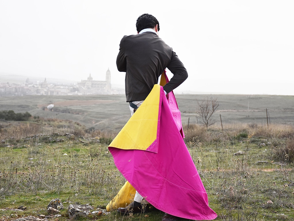 Jorge Oliva interpreta una media verónica. / A.M.