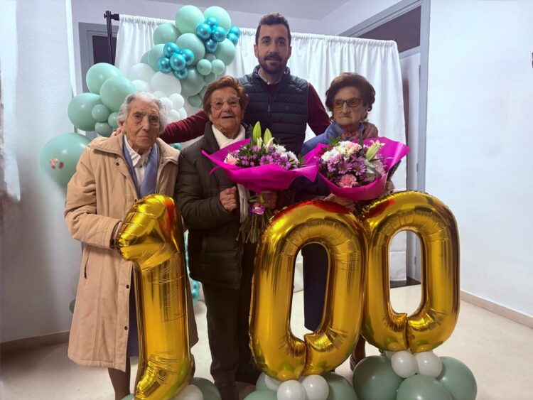 Instante del homenaje celebrado el pasado fin de semana / AYTO. DE NAVAS DE ORO