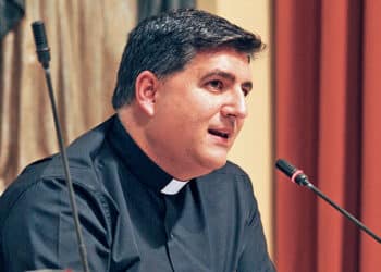 El Vicario Óscar García Aguado, pregonero de la Semana Santa segoviana