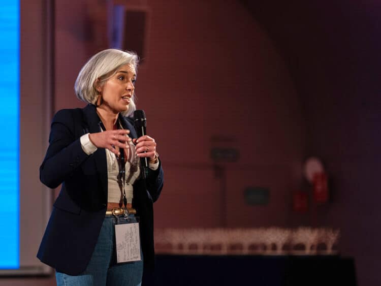 El proyecto segoviano Pinaroca, ganador de Tierra de Oportunidades de CaixaBank 1 Zulema Herrero, impulsora del proyecto Pinaroca.. / CAIXABANK