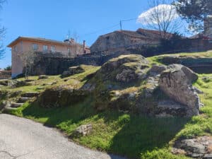 Oteros, vaguadas y valles (II) 7 Las rocas cubiertas de musgo componen una estampa habitual.