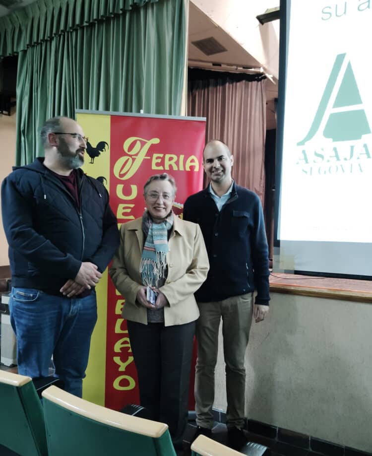 El relevo generacional y las novedades de la PAC centran la II jornada técnica de la Feria del Ángel de Fuentepelayo 1 Segunda jornada técnica previa a la Feria del Ángel / AYTO. DE FUENTEPELAYO