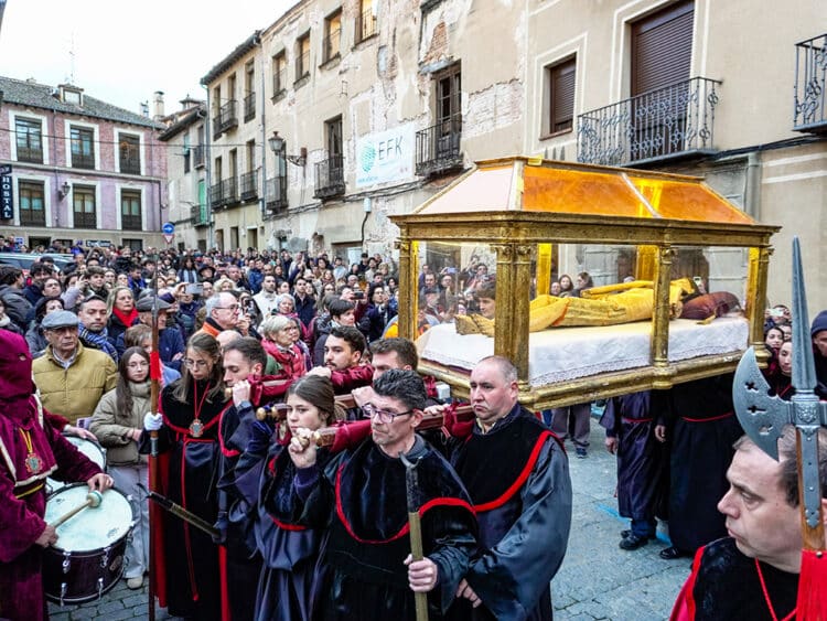 Vía Crucis del Cristo de los Gascones y de la Soledad Dolorosa. / HÉCTOR CRIADO