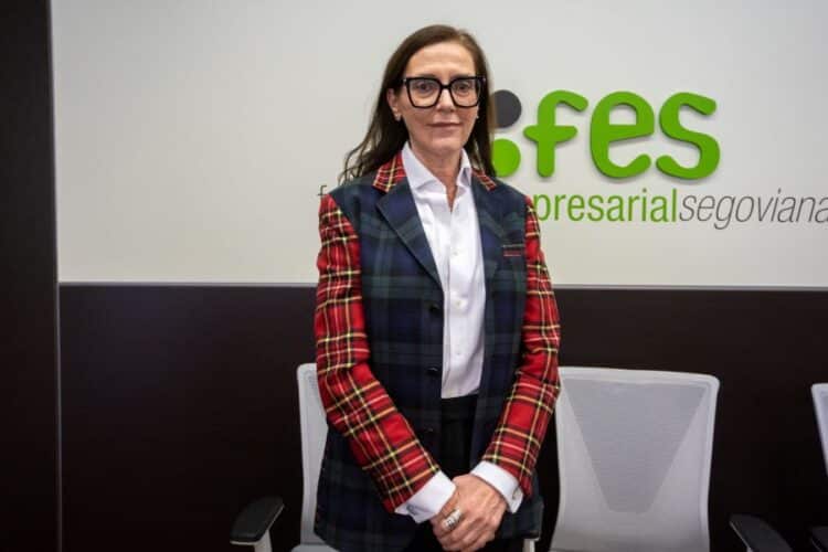 María Taboada Vilariño en el acto de reconocimiento a su trayectoria profesional ofrecido por la FES.