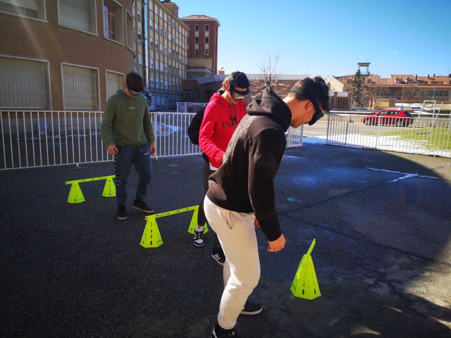 Muestra de una actividad sobre seguridad vial que se hace desde el año 2000 en colegios e institutos.
