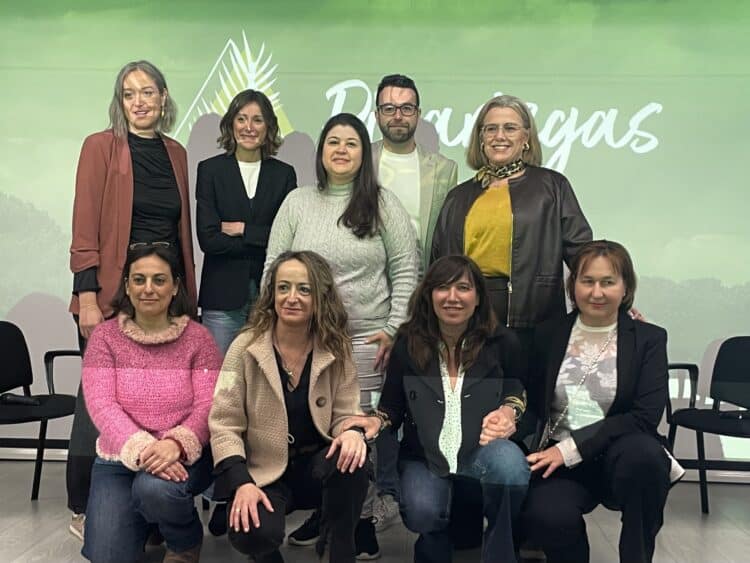 Un impulso al emprendimiento femenino en Tierra de Pinares 1 Presentación de la Red PAME en Tierra de Pinares / HONORSE