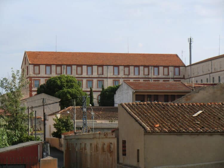 Vista del edificio de La Saleta en Santa María la Real de Nieva / E.A.