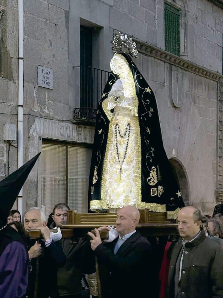 En Villacastín las imágenes recrean la pasión de Cristo 2 villacastin 2