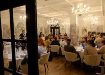 El Restaurante Reina XIV recibió un Sol en la gala celebrada el pasado mes en Tarragona./ E.A.