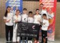 La delegación del club segoviano posa con las medallas durante el X Open Internacional de Aragón de taekwondo./RM SPORT
