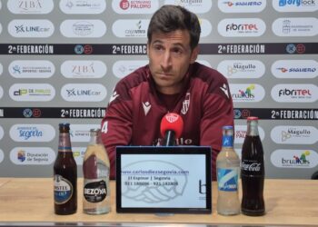 Fer Llorente, durante la rueda de prensa previa al encuentro ante el Salamanca UDS./ JUAN MARTÍN-G. SEGOVIANA