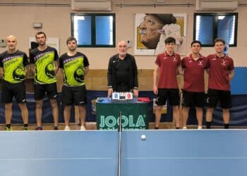 Los protagonistas del partido jugado en Espirdo./ SEGHOS