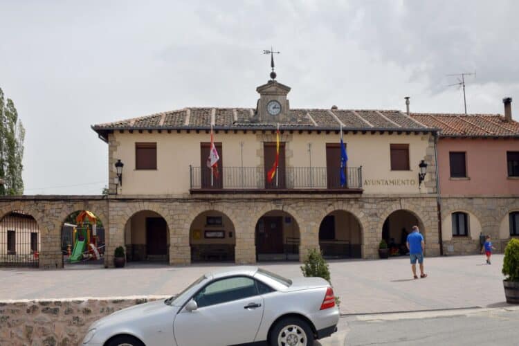 Ayuntamiento de Navafría. /JOSÉ ANTONIO SANTOS