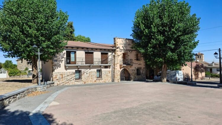 Vista de la localidad segoviana de La Losa en una fotografía de archivo / E.A.