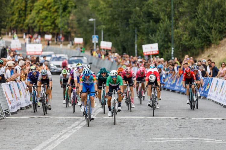 Participarán dieciséis equipos, formados por siete corredores cada uno. / Nacho Valverde