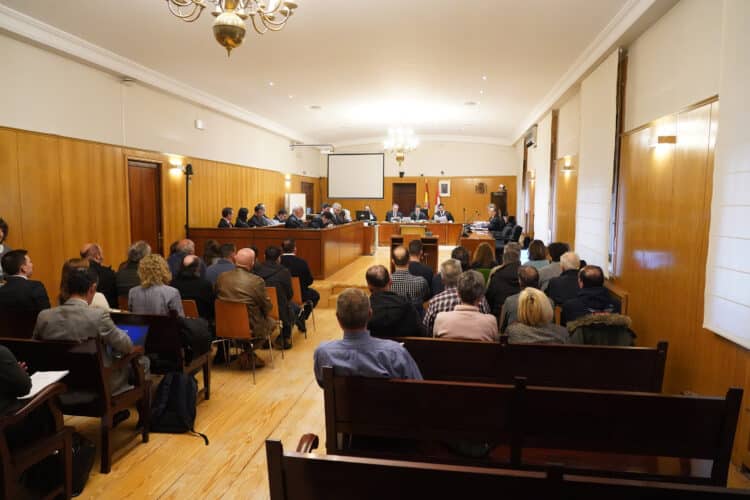 Continúa el juicio por el cambiazo de ataúdes de la funeraria vallisoletana El Salvador. / Leticia Pérez