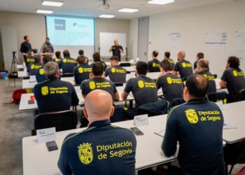 El Parque de Palazuelos de Eresma acoge una sesión sobre las características de estas instalaciones / DIPUTACIÓN