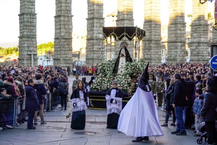 Procesión de Nuestra Señora de la Soledad Dolorosa. / Héctor Criado