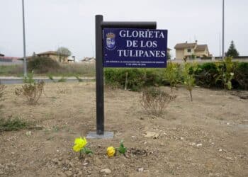 Glorieta conmemorativa de Los Tulipanes en El Sotillo. /HÉCTOR CRIADO