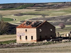 En Perogordo históricamente han ido dedicándose a la agricultura de secano.
