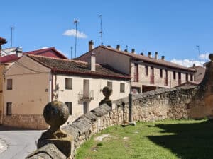 Madrona cuenta actualmente con unos 470 habitantes en su censo.