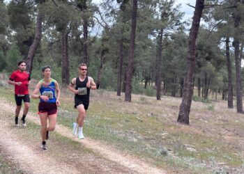 Corredores durante la Pedestre celebrada en Cantalejo./CARRERAS PEDESTRES