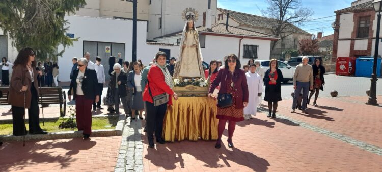 Procesión del Domingo de Pascua / LOURDES MATARRANZ