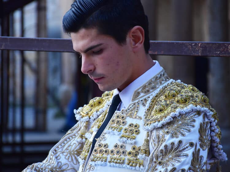 “El público podrá ver esta temporada un Curro Muñoz más puro” 1 El novillero espinariego Curro Muñoz. / A.M.