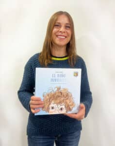 Elena Lostalé y su cuento 'El niño invisible' / AYTO. DE LA LOSA