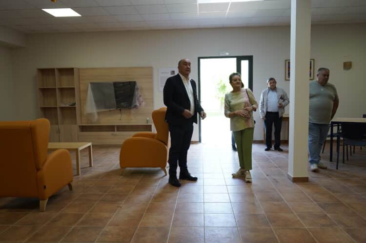 Instante de la visita a la localidad de Escalona del Prado / DIPUTACIÓN