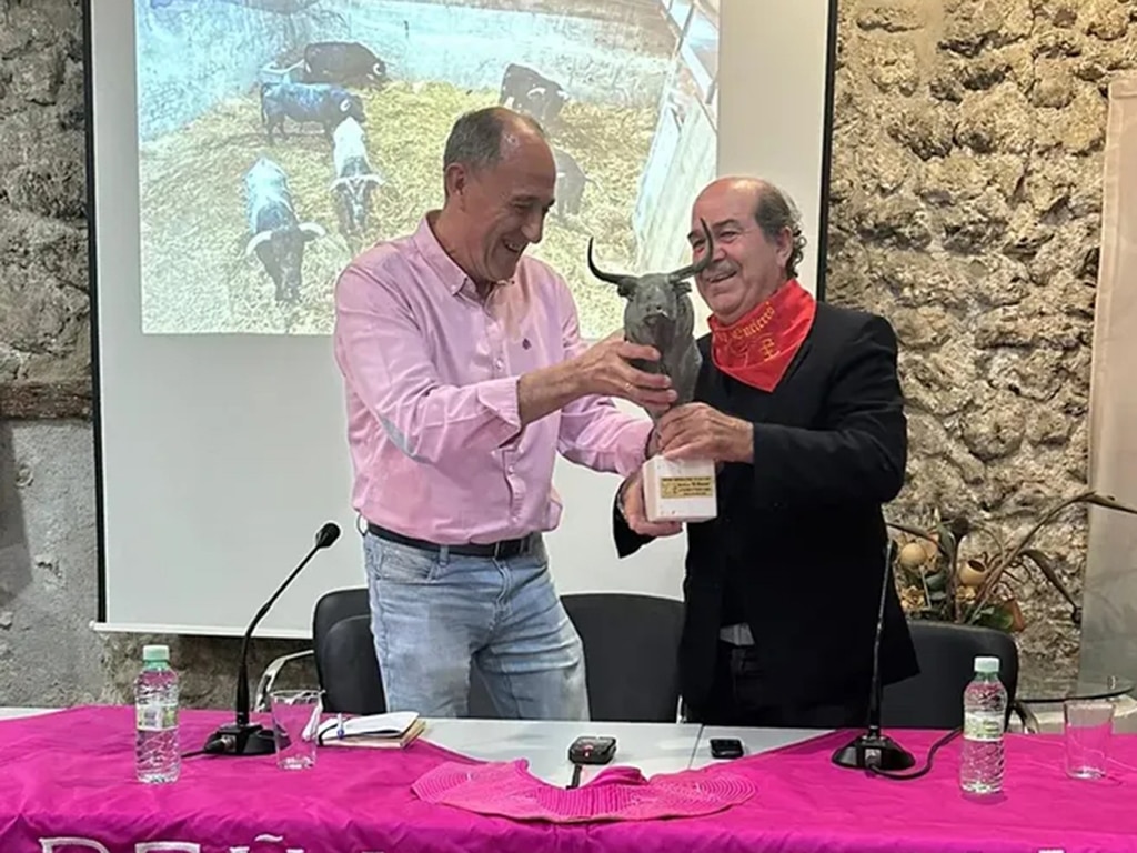 Francisco Salamanca y Antonio Morales, de la ganadería de Partido de Resina. / PEÑA TAURINA 'EL ENCIERRO'