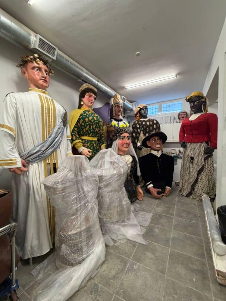 Los Gigantones de Segovia, en el taller de Reus (Tarragona). / Ayuntamiento de Segovia