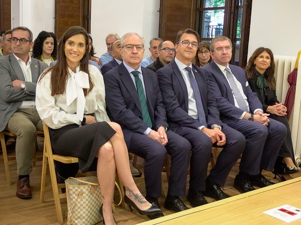 Jaime Pérez, María José Tapia, Agustín Sigüenza, Ángel Luis Llorente, Isidoro Alanís y Raquel Alonso. / HÉCTOR CRIADO