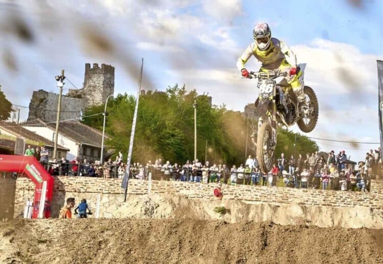 Un participante durante el ‘Villa de Coca’ de una edición pasada./E.A